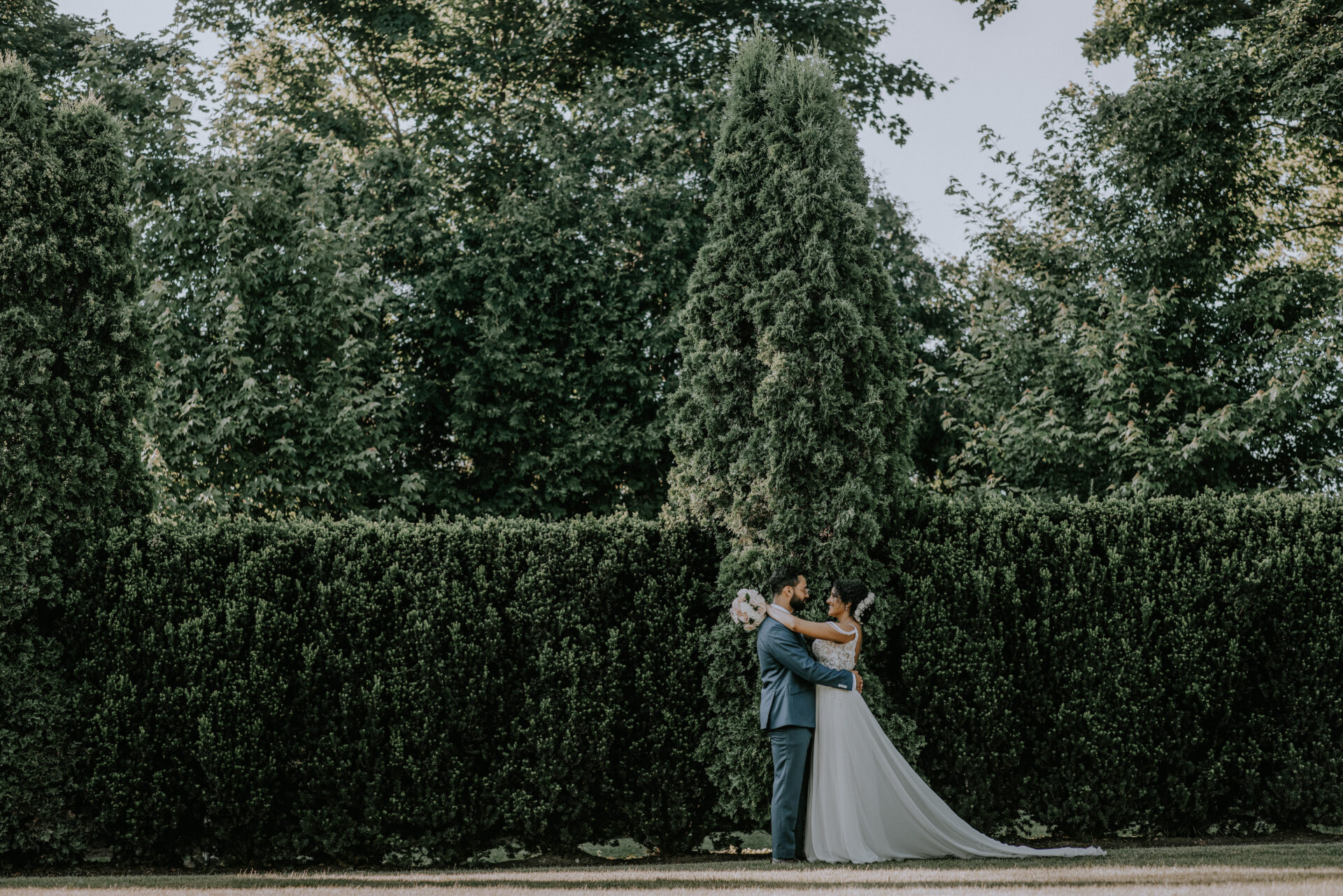 Wedding Photoshoot Packages are essential for capturing every magical moment of your special day. Your wedding day is one of the most special moments of your life, and capturing it with the right wedding photoshoot packages is essential. At Lush Wedding Studio, we offer a variety of customizable options to fit every couple’s vision and budget. Whether you need a short and intimate session or full-day coverage, our wedding photoshoot packages ensure that every magical moment is beautifully preserved.